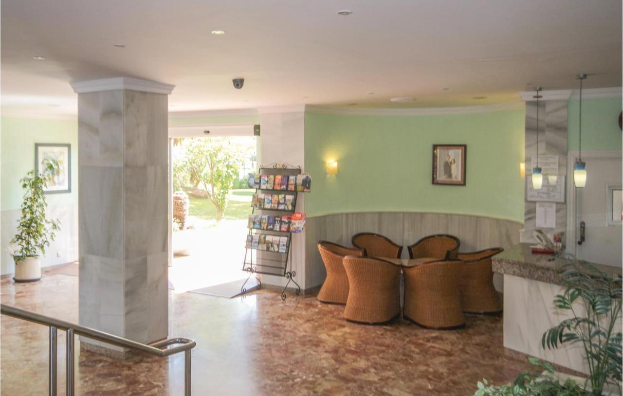 Sunny Apartment In Marbella Buitenkant foto