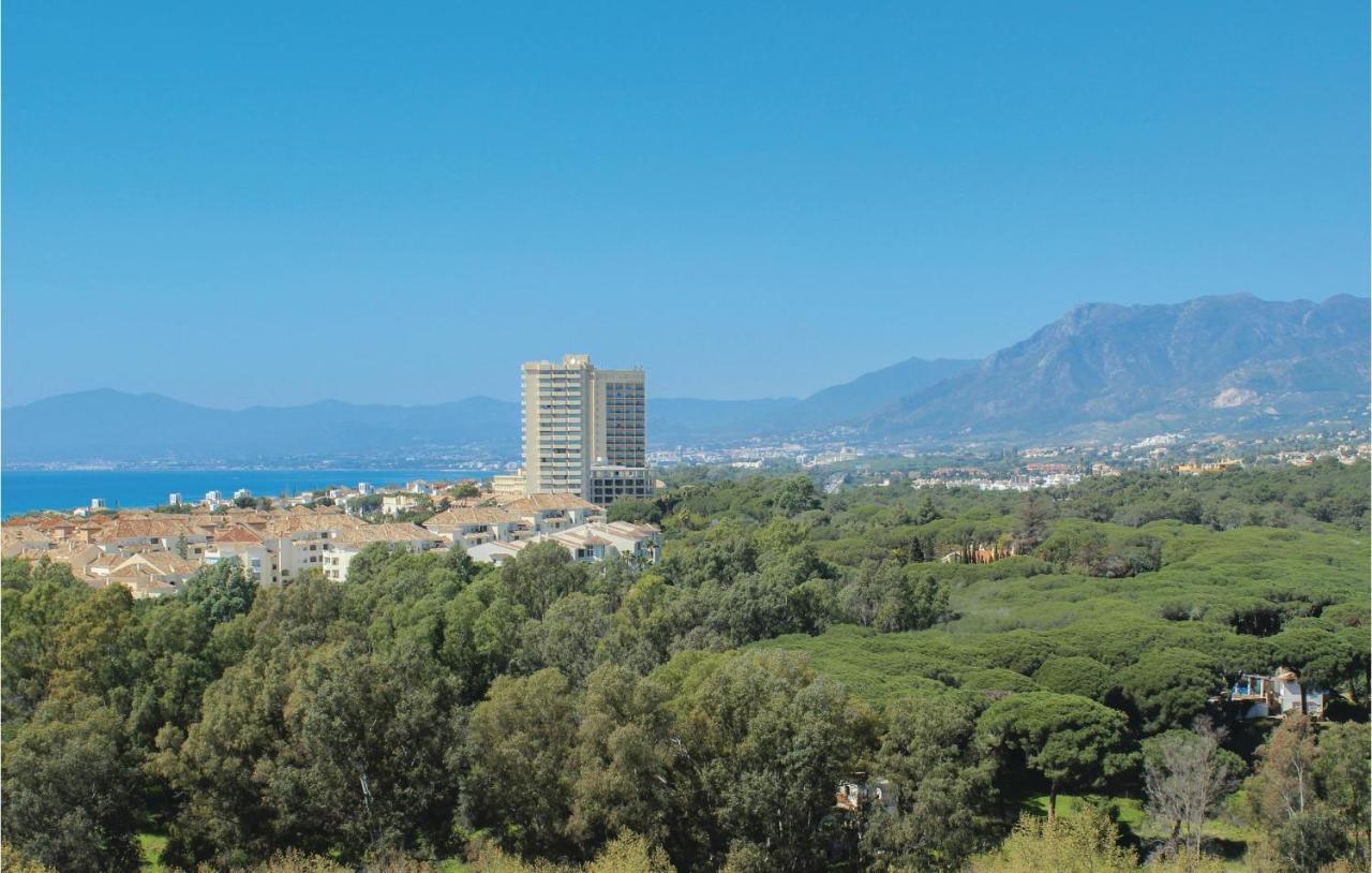 Sunny Apartment In Marbella Buitenkant foto